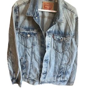 Levi’s 72334 Trucker Jacket XL Light Wash Denim Soft Broken-In Classic